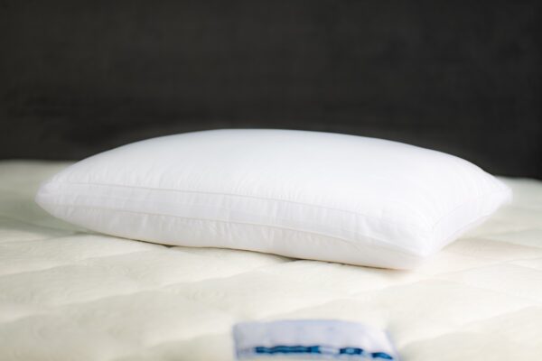 Respa Luxury White Microfibre Box Pillow